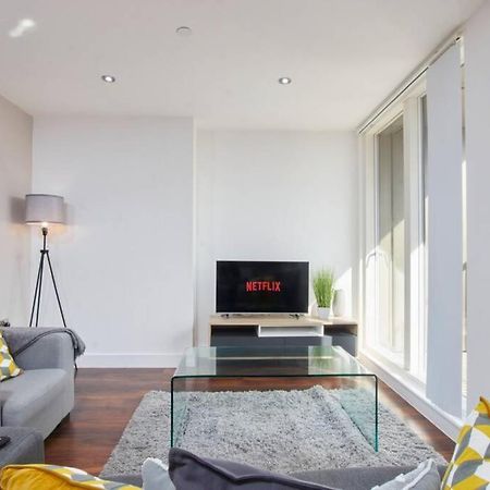 Lovely Apartment - Private Parking - Stadium Views Манчестер Екстер'єр фото