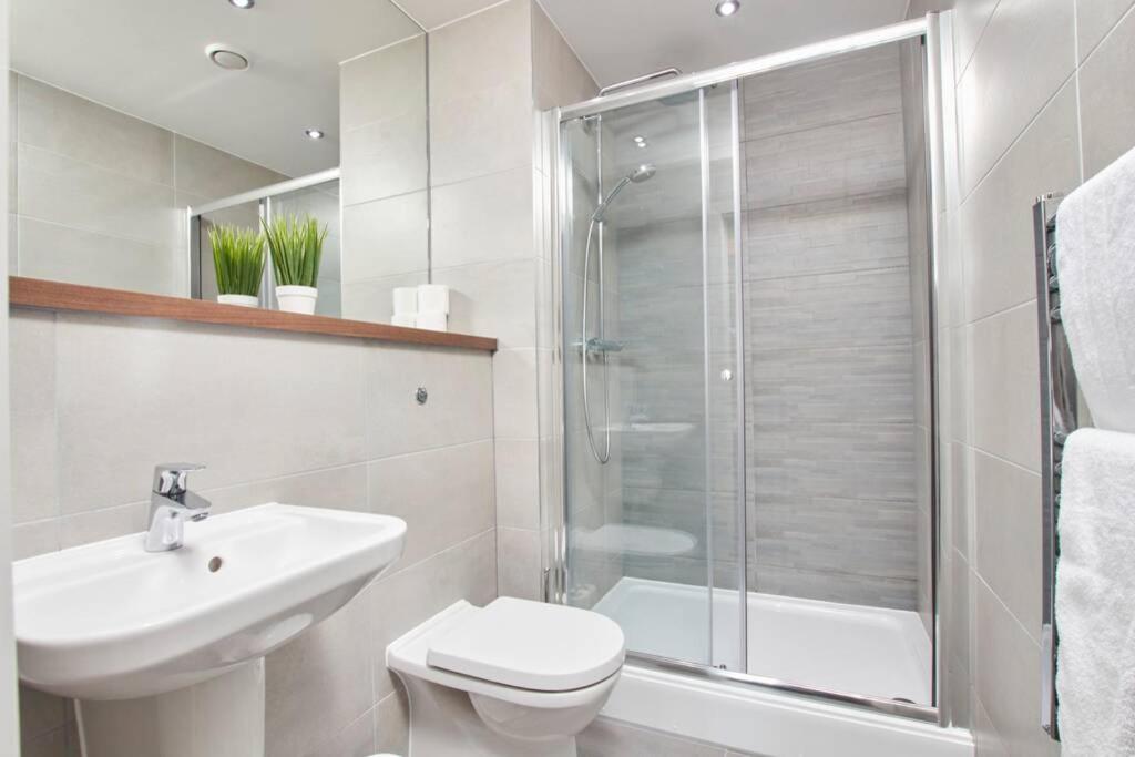 Lovely Apartment - Private Parking - Stadium Views Манчестер Екстер'єр фото